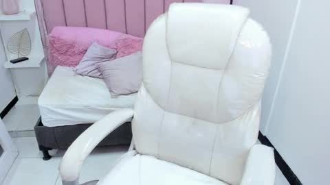  sofii  online show from 09/25/25, 10:35