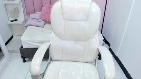  sofii  online show from 11/07/25, 10:21