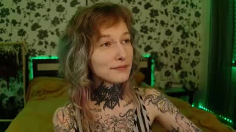 Niki  free tg channel with some photos gifs and info about streams  online show from 10/19/25, 08:31