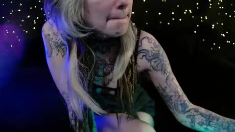 Niki  free tg channel with some photos gifs and info about streams  online show from 03/19/26, 12:58