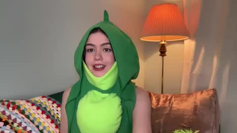 Little Sugar Pea  online show from 01/12/25, 03:49