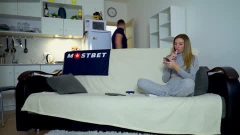 Little Tifany online show from 12/11/24, 03:47