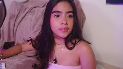 littletammy_ online show from 11/08/25, 02:50