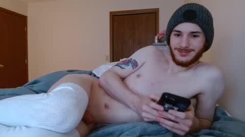 Snapshot of littletwinkfemboy chatting on 04/02/26, 11:24 littletwinkfemboy online show from 04/02/26, 11:24