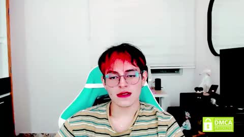 Snapshot of littlezhalem chatting on 01/09/26, 05:21 littlezhalem online show from 01/09/26, 05:21