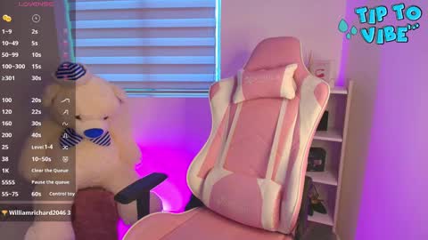 Junne liu online show from 01/18/25, 09:34