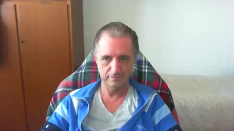 liuk53 online show from 05/13/26, 12:13