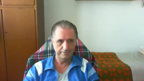 liuk53 online show from 05/18/26, 12:00