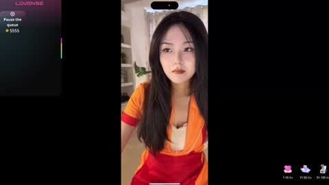 nana online show from 10/23/25, 03:39