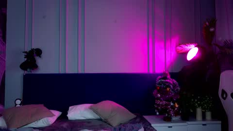 Snapshot of liv_fay chatting on 01/03/25, 04:37 Liv 3 online show from 01/03/25, 04:37