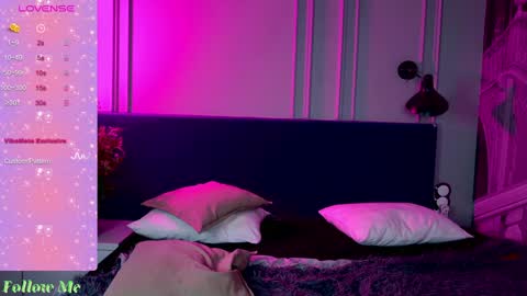 Snapshot of liv_fay chatting on 01/19/25, 07:37 Liv 3 online show from 01/19/25, 07:37