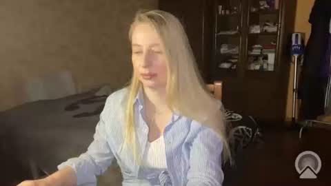 Livandria online show from 04/11/26, 09:08