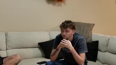 Snapshot of livenull chatting on 01/16/25, 03:56 Jay online show from 01/16/25, 03:56