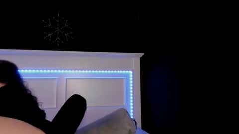 Liv online show from 11/22/25, 11:15