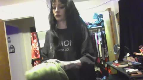 Liv Mirage online show from 01/19/25, 02:36