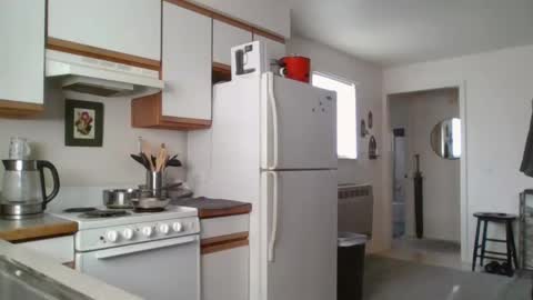 Liv Mirage online show from 01/22/25, 07:56