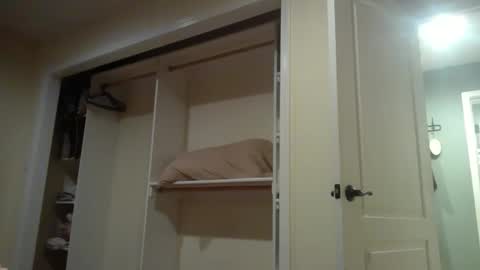 Liv Mirage online show from 10/15/25, 07:19