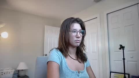 Snapshot of livvyybearxx chatting on 06/17/26, 07:15 liv online show from 06/17/26, 07:15