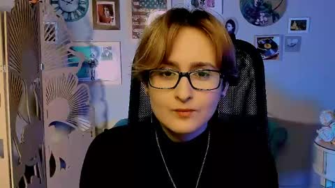 LixeLuna online show from 05/08/26, 07:25