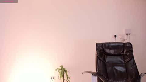 Vanessa online show from 02/08/25, 02:04