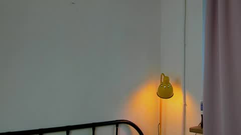 Snapshot of liyaflyhigh chatting on 04/25/26, 04:48 liyaflyhigh online show from 04/25/26, 04:48