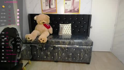 Liz online show from 01/21/25, 03:15