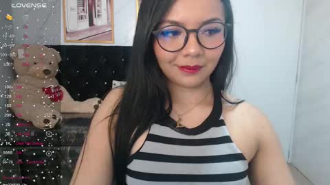 Liz online show from 03/11/25, 03:26