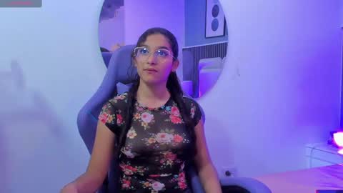 Lizeth online show from 10/05/25, 11:52