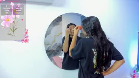 Lizeth online show from 11/21/25, 11:42