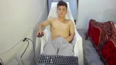 Chris online show from 01/03/25, 02:43