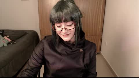 Snapshot of liz_beths chatting on 04/27/26, 02:42 Elizabeth online show from 04/27/26, 02:42