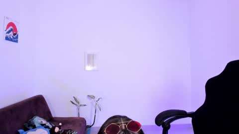 Snapshot of liz_beths chatting on 07/13/26, 02:14 Elizabeth online show from 07/13/26, 02:14