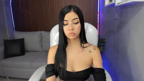 Snapshot of liz_bohemia chatting on 04/11/26, 07:45 LIZ online show from 04/11/26, 07:45