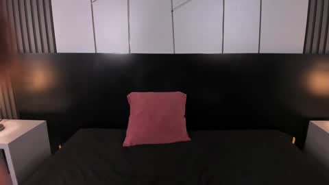 Liz  online show from 02/21/25, 01:33