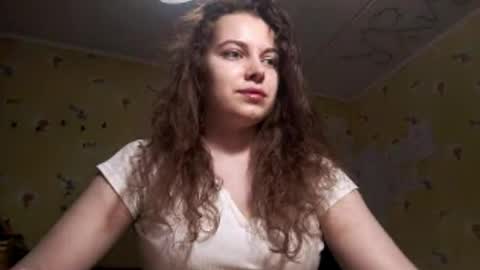 Snapshot of lizabethkimbal chatting on 04/15/26, 05:20 Molly online show from 04/15/26, 05:20