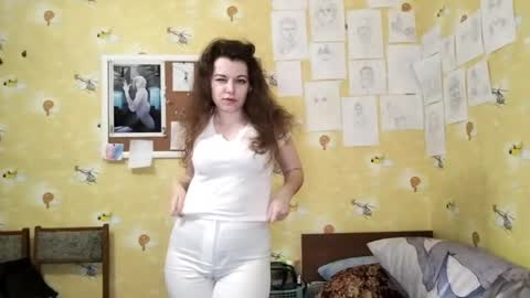 Snapshot of lizabethkimbal chatting on 05/07/26, 03:17 Molly online show from 05/07/26, 03:17