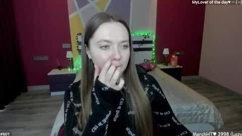 Girl next door online show from 03/17/26, 12:41