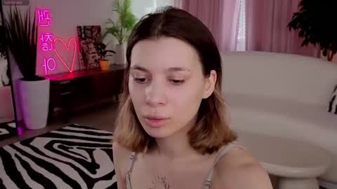Snapshot of lizalovel chatting on 06/15/26, 07:32 lizalovel online show from 06/15/26, 07:32