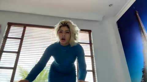 Lizeth online show from 01/04/25, 06:19