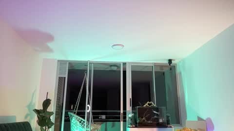 Lizeth online show from 10/24/25, 04:09