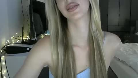 LizaSweetyy online show from 02/13/26, 09:05