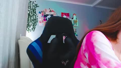 Snapshot of lizberry_moon chatting on 10/18/25, 11:11 Lisa online show from 10/18/25, 11:11