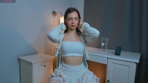 Hello there im Amelia Im new here Lets have fun online show from 12/18/24, 03:26
