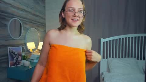 Snapshot of lizbethhaith chatting on 12/14/24, 02:12 Lizbeth or Lizzy online show from 12/14/24, 02:12
