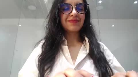 Snapshot of lizeth_white chatting on 06/30/26, 08:32 lizeth_white online show from 06/30/26, 08:32
