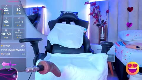 Liz online show from 02/21/25, 09:02