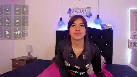 Snapshot of lizz_cherry_ chatting on 04/22/26, 09:16 lizz online show from 04/22/26, 09:16