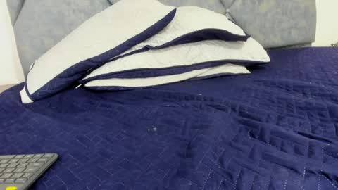 Snapshot of lizz_luna chatting on 01/23/25, 06:45 lizz_luna online show from 01/23/25, 06:45