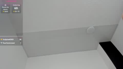 Snapshot of lizz_luna chatting on 02/13/25, 02:09 lizz_luna online show from 02/13/25, 02:09