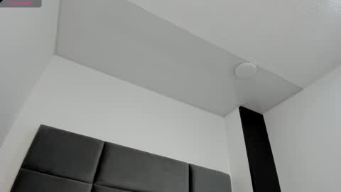 Snapshot of lizz_luna chatting on 02/26/25, 06:00 lizz_luna online show from 02/26/25, 06:00